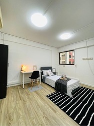 Blk 249 Jurong East Street 24 (Jurong East), HDB 3 Rooms #574145271